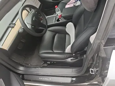 Tesla Model 3 2023, 36000 км, за 28987.08 USD - фото 9
