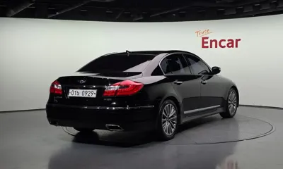 Hyundai Genesis 2013, 78890 км, за 5583.29 USD