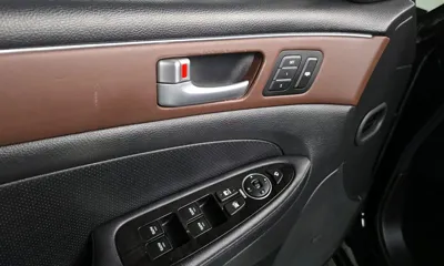 Hyundai Genesis 2013, 78890 км, за 5583.29 USD - фото 17