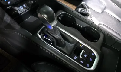 Hyundai Santafe 2019, 123221 км, за 11429.32 USD - фото 9