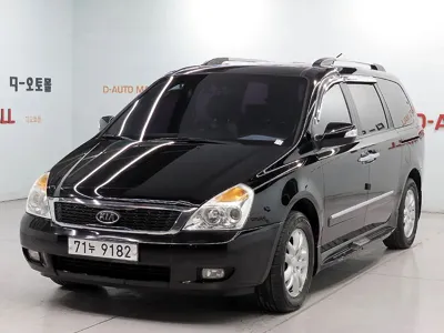 Kia Canival · 2012 год