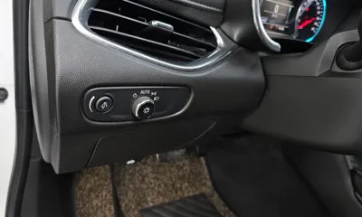 ChevroletGMDaewoo Malibu 2017, 93571 км, за 6018.25 USD - фото 18