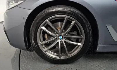 BMW 5-Series 2019, 122591 км, за 16946.92 USD