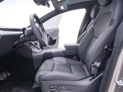 Tesla Model Y L