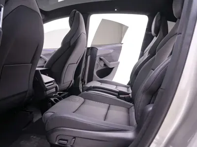 Tesla Model Y L