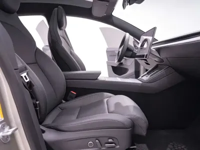 Tesla Model Y L
