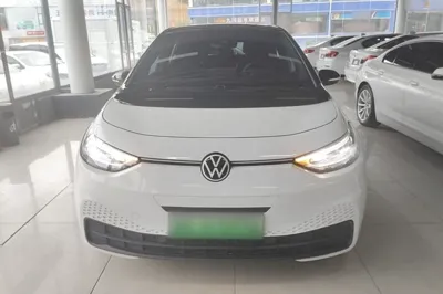Volkswagen ID.3 2024, 77500 км, за 13563 USD