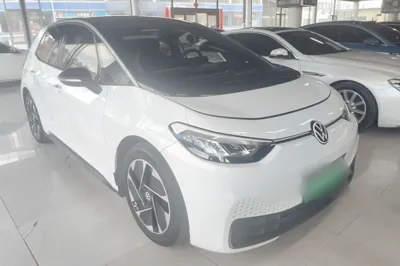 Volkswagen ID.3 2024, 77500 км, за 13563 USD