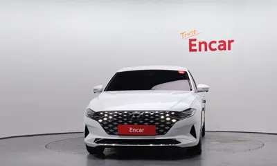 Hyundai Grandeur 2023, 38858 км, за 16895.27 USD - фото 3