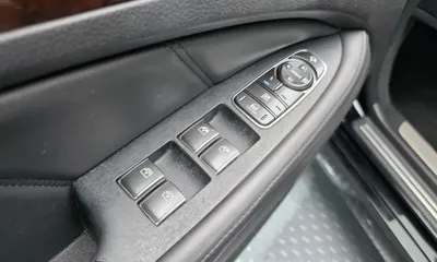 Hyundai Equus 2012, 116969 км, за 4234.53 USD - фото 20