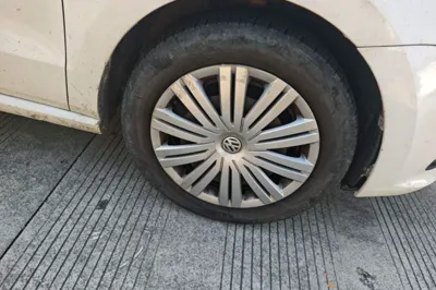 Volkswagen Polo 2018, 80500 км, за 6059 USD - фото 8