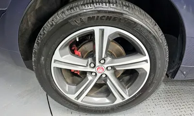 Jaguar F-Pace 2018, 65938 км, за 11694.72 USD