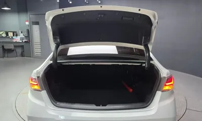 Hyundai Sonata 2019, 96493 км, за 10358.31 USD - фото 20