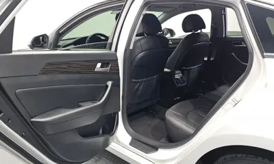 Hyundai Sonata 2015, 139142 км, за 5146.58 USD - фото 12
