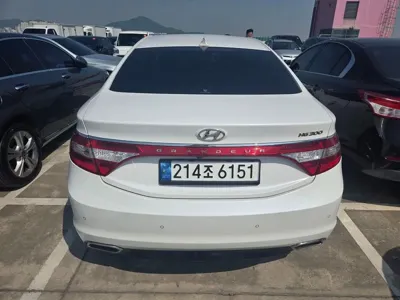 Hyundai Grandeur 2016, 378808 км, за 1527.66 USD