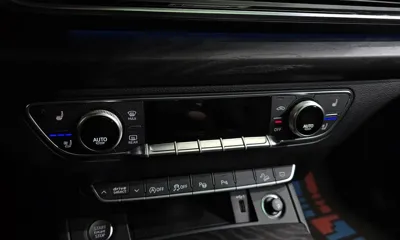 Audi Q5 2023, 60706 км, за 31061.63 USD - фото 32