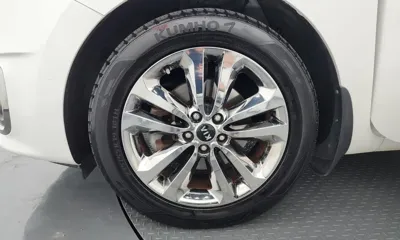 Kia Canival 2015, 93159 км, за 7491.86 USD