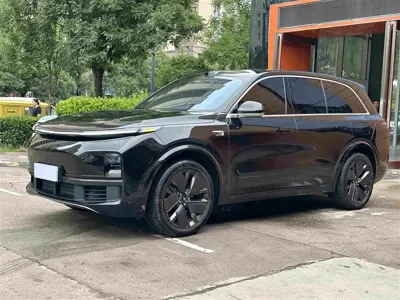 Li Auto Li L8 · 2025 год