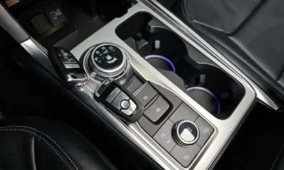 Ford Explorer 2020, 18705 км, за 23653.78 USD - фото 9