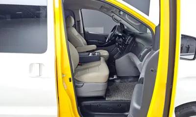 Hyundai Starex 2017, 106127 км, за 6947.01 USD - фото 11