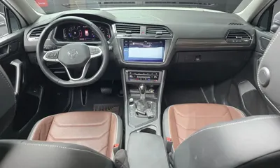 Volkswagen Tiguan 2023, 15256 км, за 22033.68 USD - фото 7