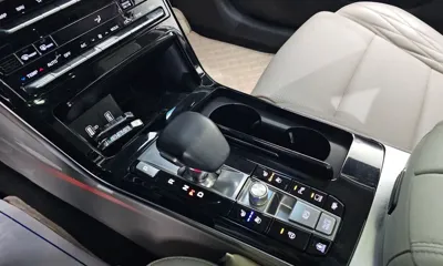 Kia K7 2020, 138353 км, за 13319.89 USD - фото 9