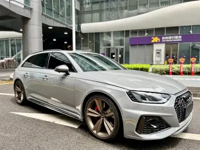 Audi RS 4 2022, 12000 км, за 105942.62 USD