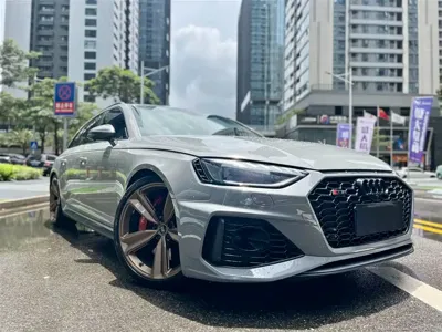 Audi RS 4 2022, 12000 км, за 105942.62 USD