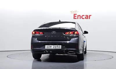 Hyundai Sonata 2019, 93119 км, за 8919.72 USD