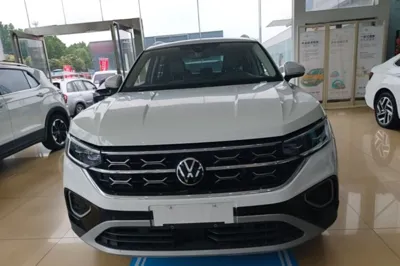 Volkswagen Tayron 2023, 86900 км, за 15751 USD
