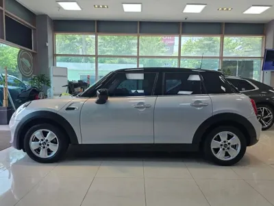 MINI Cooper 2020, 40330 км, за 10076.05 USD