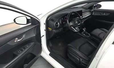 Kia K3 2020, 129304 км, за 6500.68 USD - фото 10