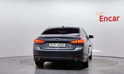 Hyundai Genesis 2016, 198783 км, за 5005.52 USD