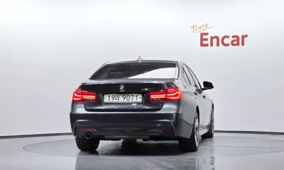 BMW 3-Series 2017, 106397 км, за 8664.5 USD