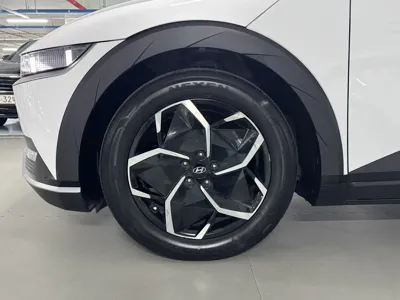 Hyundai Ioniq5 2023, 242912 км, за 12046.62 USD