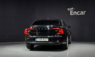 Volvo S90 2020, 74348 км, за 16082.45 USD