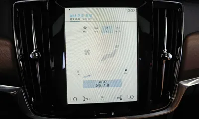 Volvo S90 2020, 74348 км, за 16082.45 USD - фото 34