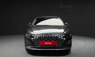 Hyundai Grandeur 2022, 101037 км, за 16738.87 USD