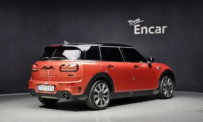 MINI Clubman 2022, 31409 км, за 16221.51 USD