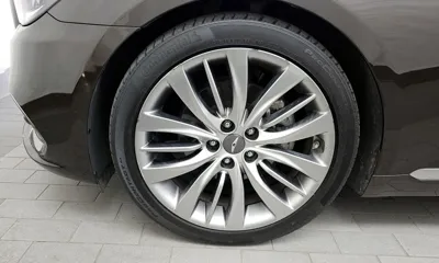 Genesis G80 2018, 94503 км, за 12620.36 USD