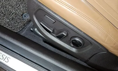 Genesis G80 2018, 94503 км, за 12554.21 USD - фото 35