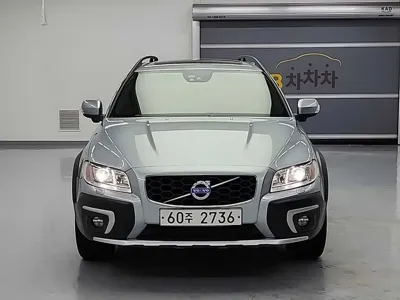 Volvo XC70 2015, 92717 км, за 10564.91 USD