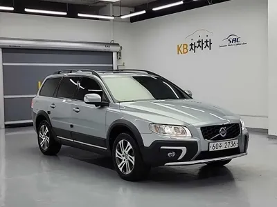 Volvo XC70 2015, 92717 км, за 10564.91 USD
