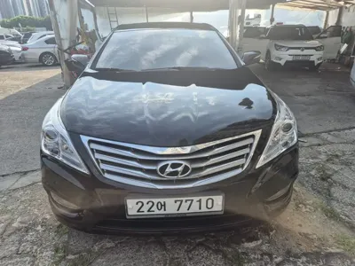 Hyundai Grandeur 2012, 190530 км, за 2280.13 USD