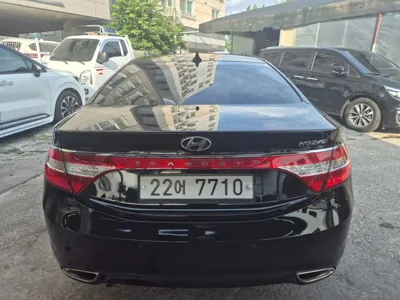 Hyundai Grandeur 2012, 190530 км, за 2280.13 USD