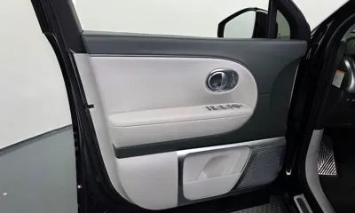 Hyundai Ioniq9 2025, 5734 км, за 48772.53 USD - фото 24