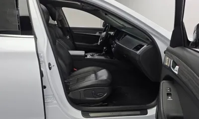 Hyundai Genesis 2016, 130894 км, за 8379.38 USD - фото 26