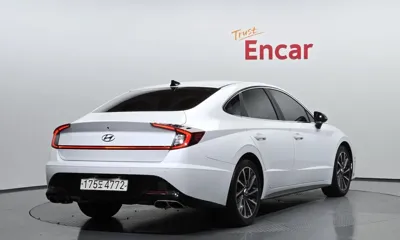 Hyundai Sonata 2021, 93224 км, за 11270.36 USD