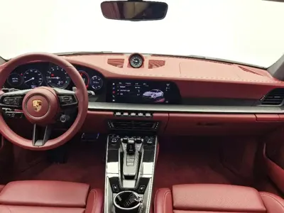 Porsche 911 2023, 3000 км, за 210714.45 USD - фото 9
