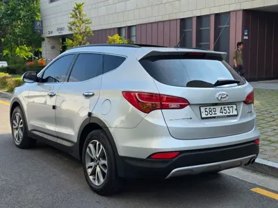 Hyundai Santafe 2015, 104814 км, за 6446.57 USD